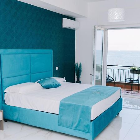 Frontemare Suite Castellammare di Stabia Zewnętrze zdjęcie
